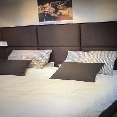 2 în Amadeus Mozart București Apartment *
